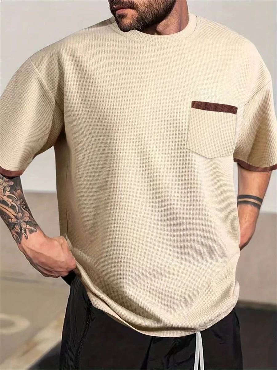 Casual and Simple Style Mens Top Patch Work Bag Fully Matching Texture Handsome Mens Loose Shoulder T-shirt S-2XL 250427