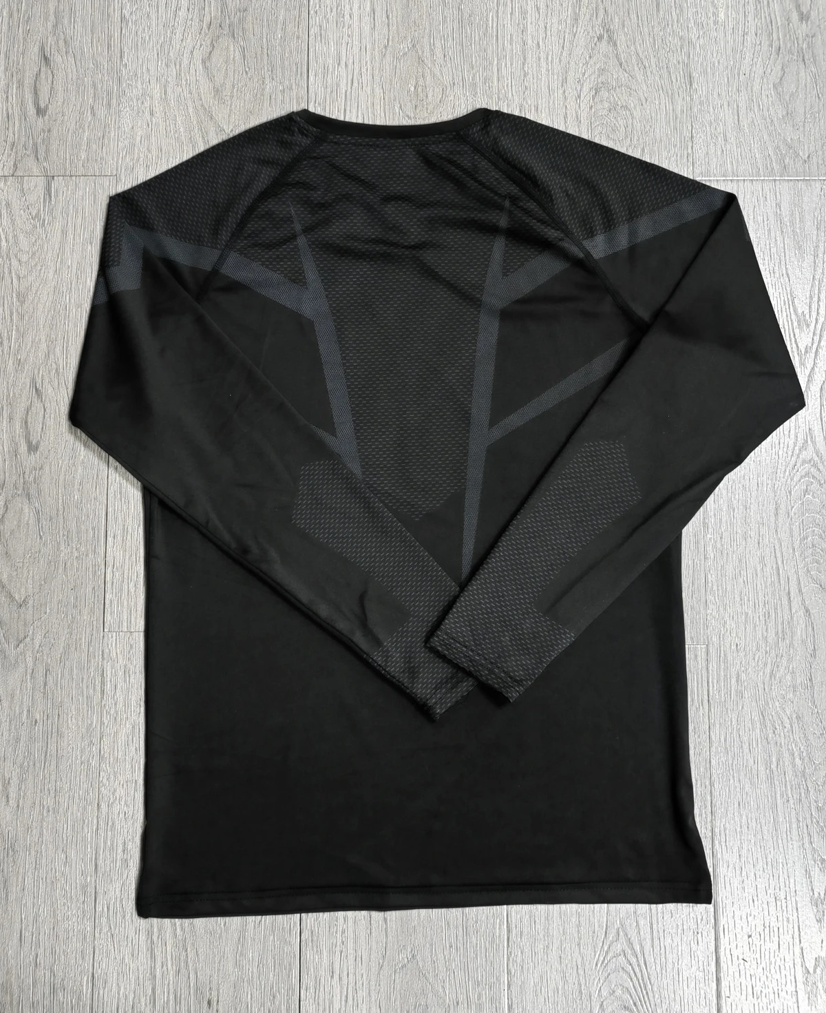 Fitness mens long sleeved elastic slim fit fitness T-shirt suitable for exercise and fitness round neck long sleeved shirt 251126