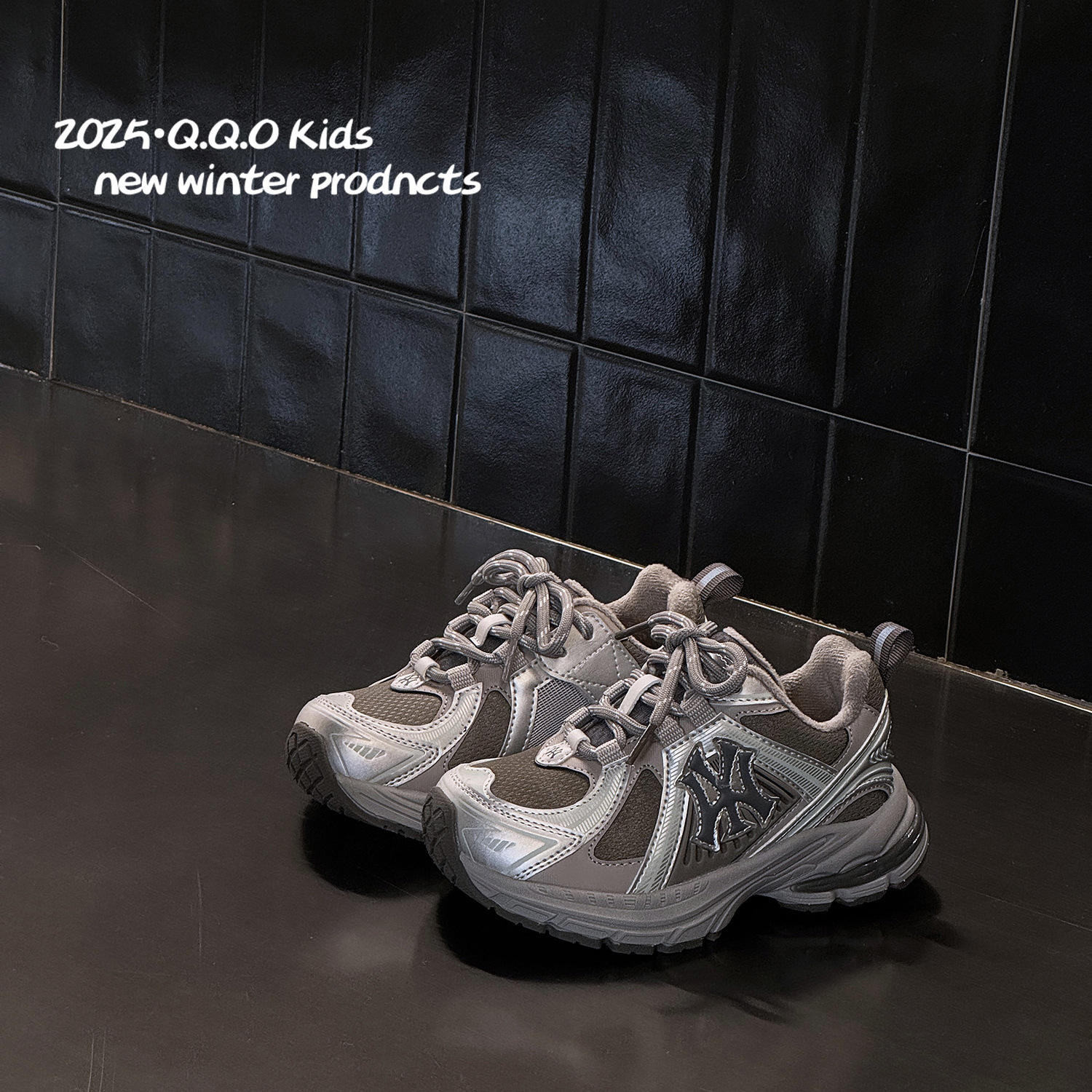 Hot Free shipping for kids designer shoes running shoes khaki grey Fashionable lightweight mesh breathable sports shoes