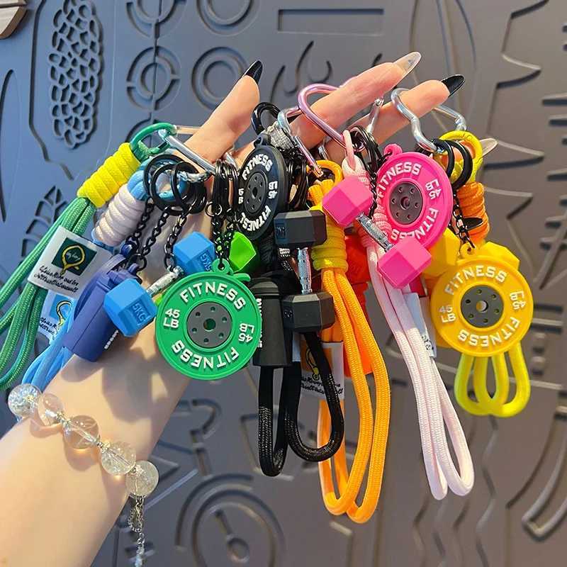 Mini Barbell Plates Keychain with D-shaped Buckle Water Cups Simulation Dumbbells Keyring Creative Bag CharmT251127