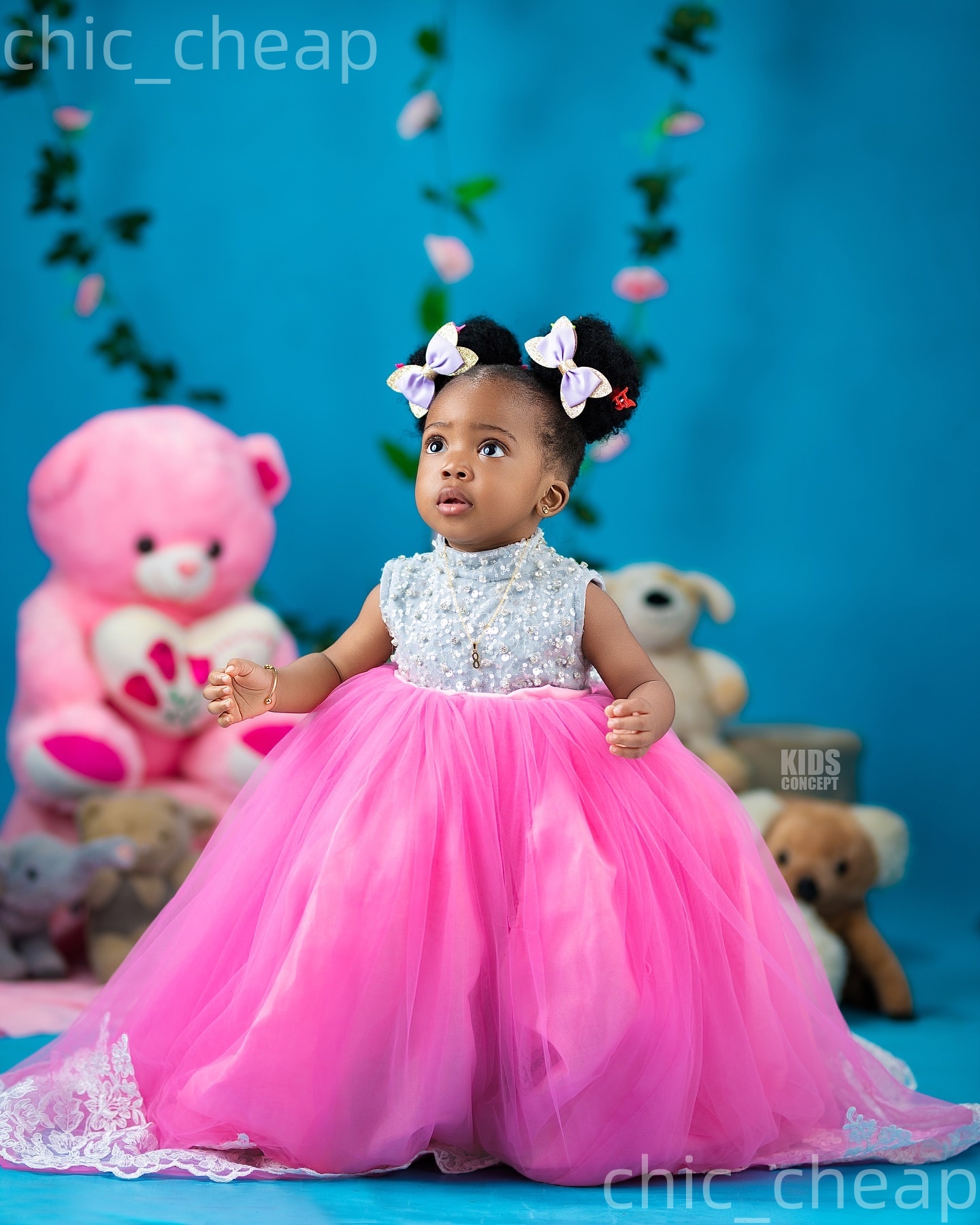 2026 Hot Pink Ball Gown Flower Girl Dresses Lace Tulle Crystals Vintage Little Girl Christmas Peageant Birthday Christening Tutu Dress Gowns ZJ422