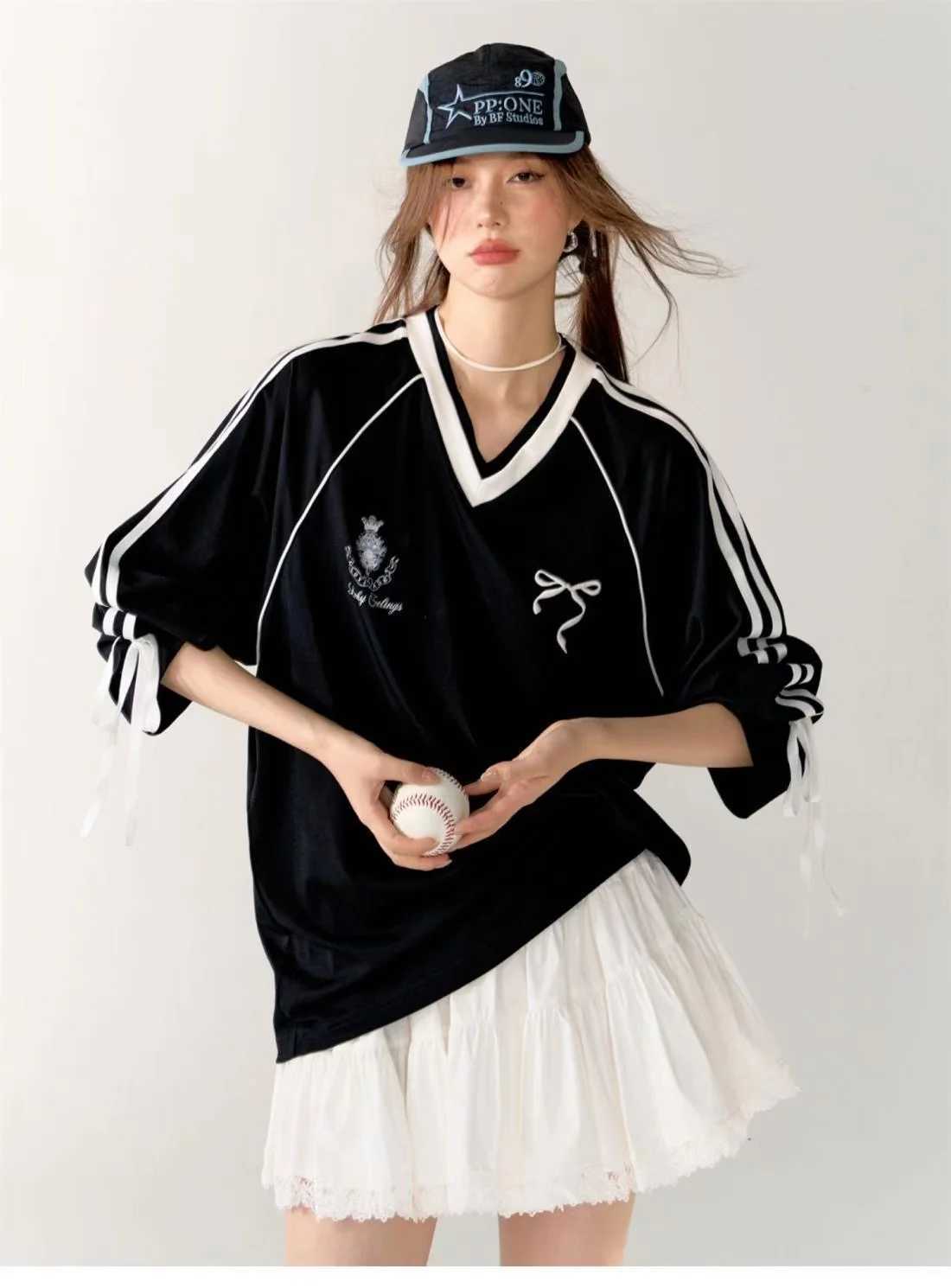 American solid color printed stripe V-neck autumn and winter new loose all fashion jersey long sleeve warm hoodie woman J251136