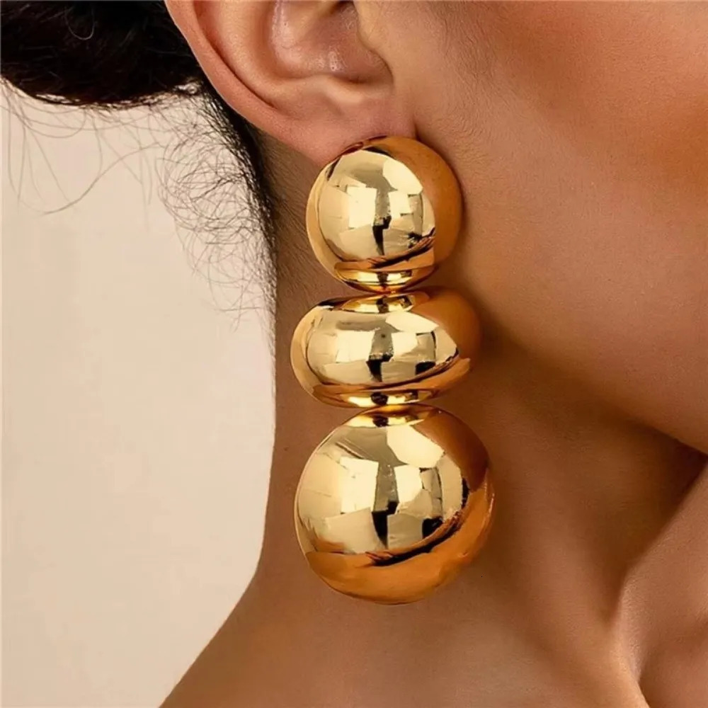 Retro Exaggerated Geometric Earrings Metal Golden Large Earrings Round n Irregular Women Jewelry European American Style 251126