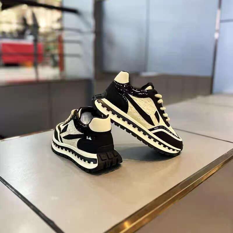 2025 Autumn Winter Leather Printed Fashion Trendy Rubbed Soft Men's Korean Style Thick Sole Height Increasing Sports Casual Shoes for Men