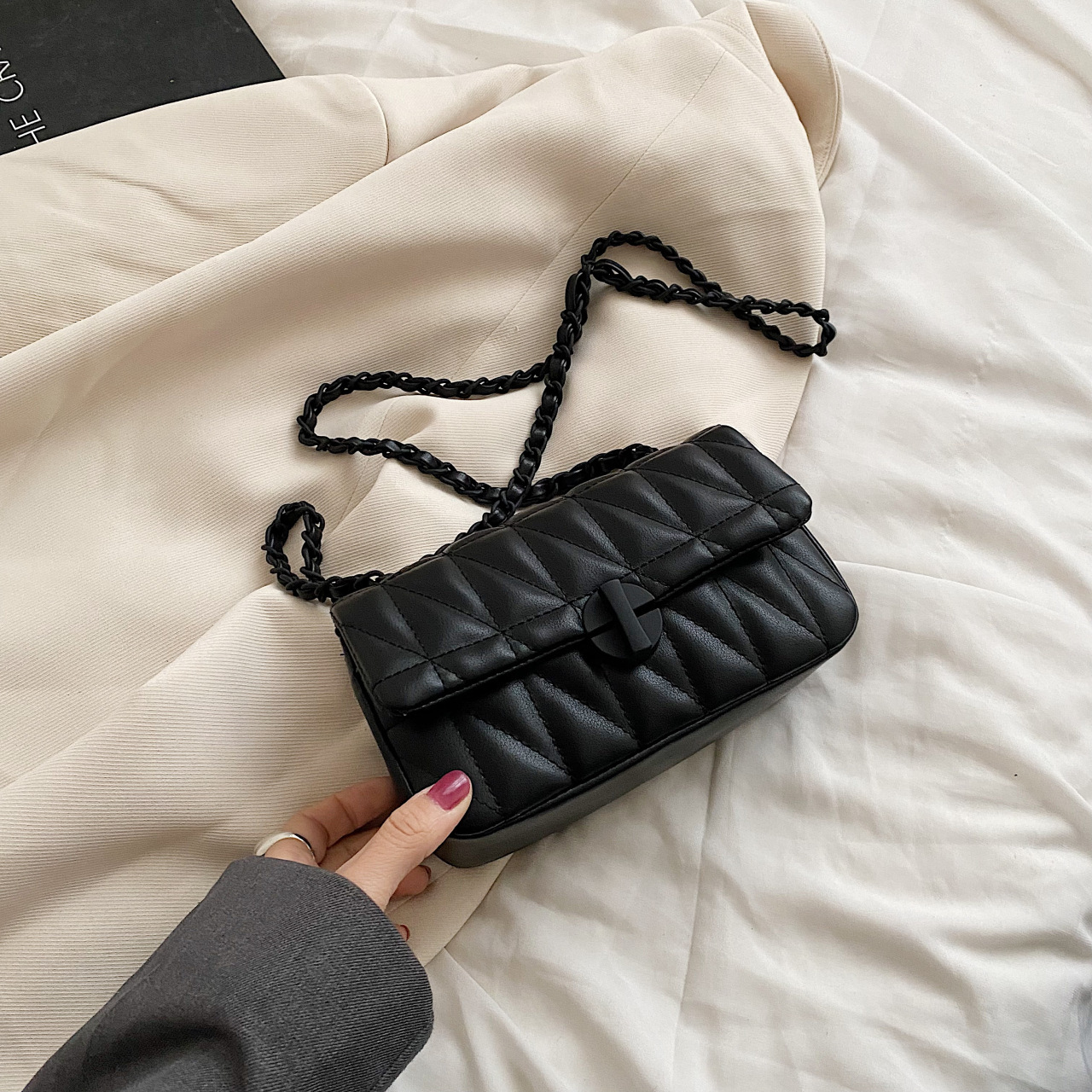 2025 Autumn New Quilted Diamond Square Bag PU Chain Strap Urban Minimalist Ins-Style Crossbody Shoulder Bag