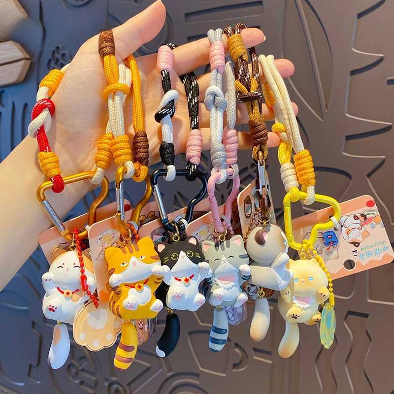 Tail Wagging Cat Keychain Cartoon Kitten Resin Pendant Cute Girl Bag Accessories Student Schoolbag Key Chain Ring PendantT251127