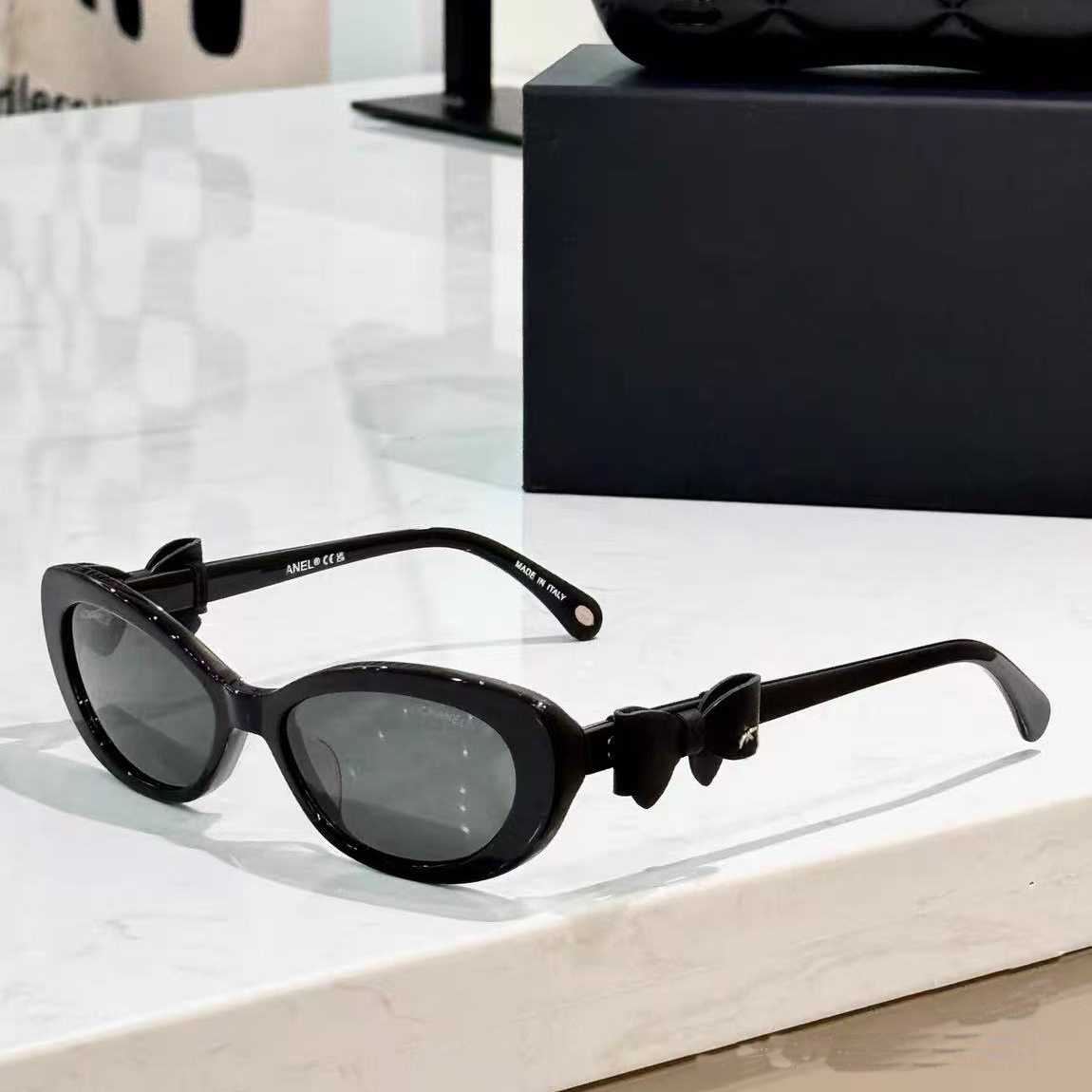 Designer Sunglasses For Women Cat's Eye Paired with exquisite detachable bow tie Classic Outdoor Leisure Beach small face Sunglassess