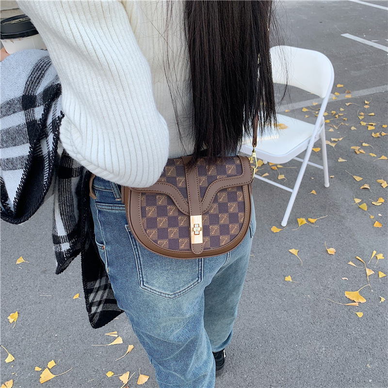 Designer Bag Luxury Bag Hot Free Shipping Designer Shoulder Bags Fashionable Versatile For Woman Shoulder Bag Brown Vintage Flap Packet
