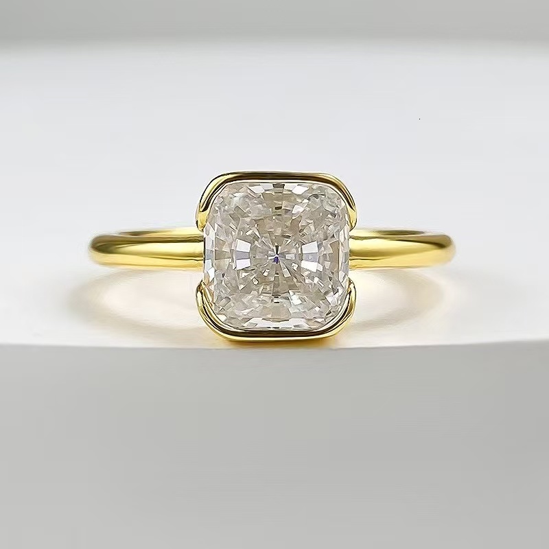 Customized 14K Yellow Gold Half Bezel Setting 6*9 Ridine Che Moissanite Solitaire Wedding Ring Fine Jewelry Women Rings