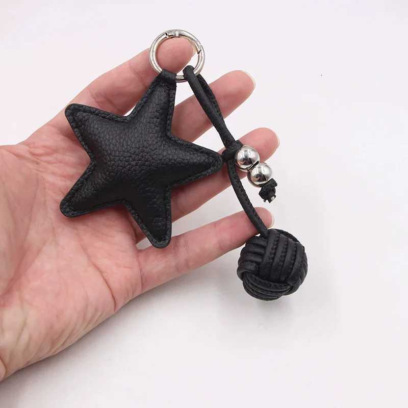 Leather Star Keychain Pentagram Car Keyring with Woven Leather Rope Ball Pendant Creative Bag Pendant Decoration for WomenT251127