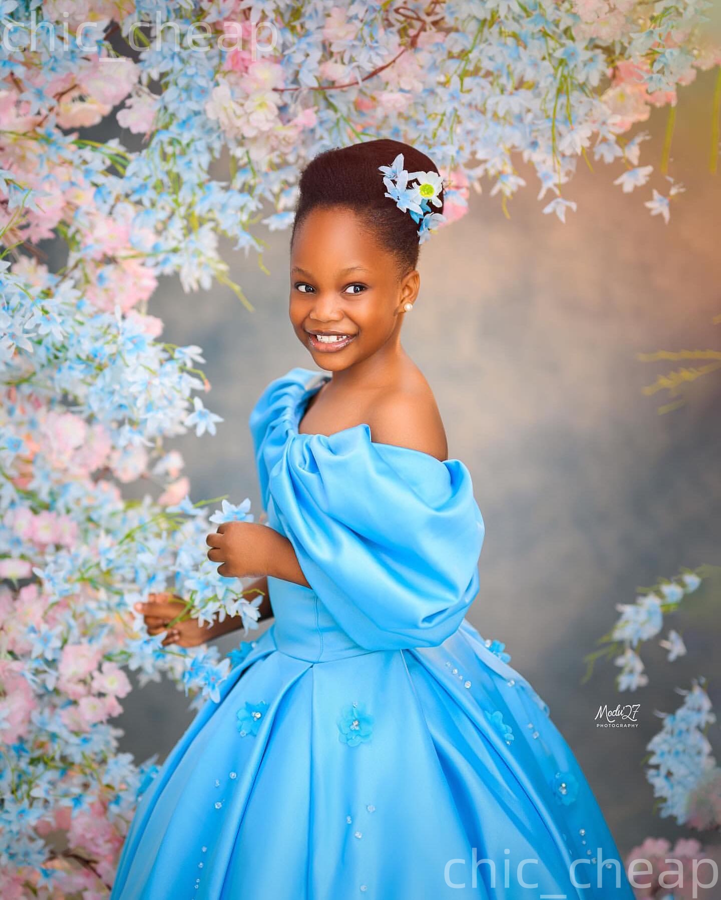 2026 Sky Blue Ball Gown Flower Girl Dresses Off Shoulder Flowers Pearls Satin Little Girl Christmas Peageant Birthday Christening Tutu Dress Gowns ZJ4