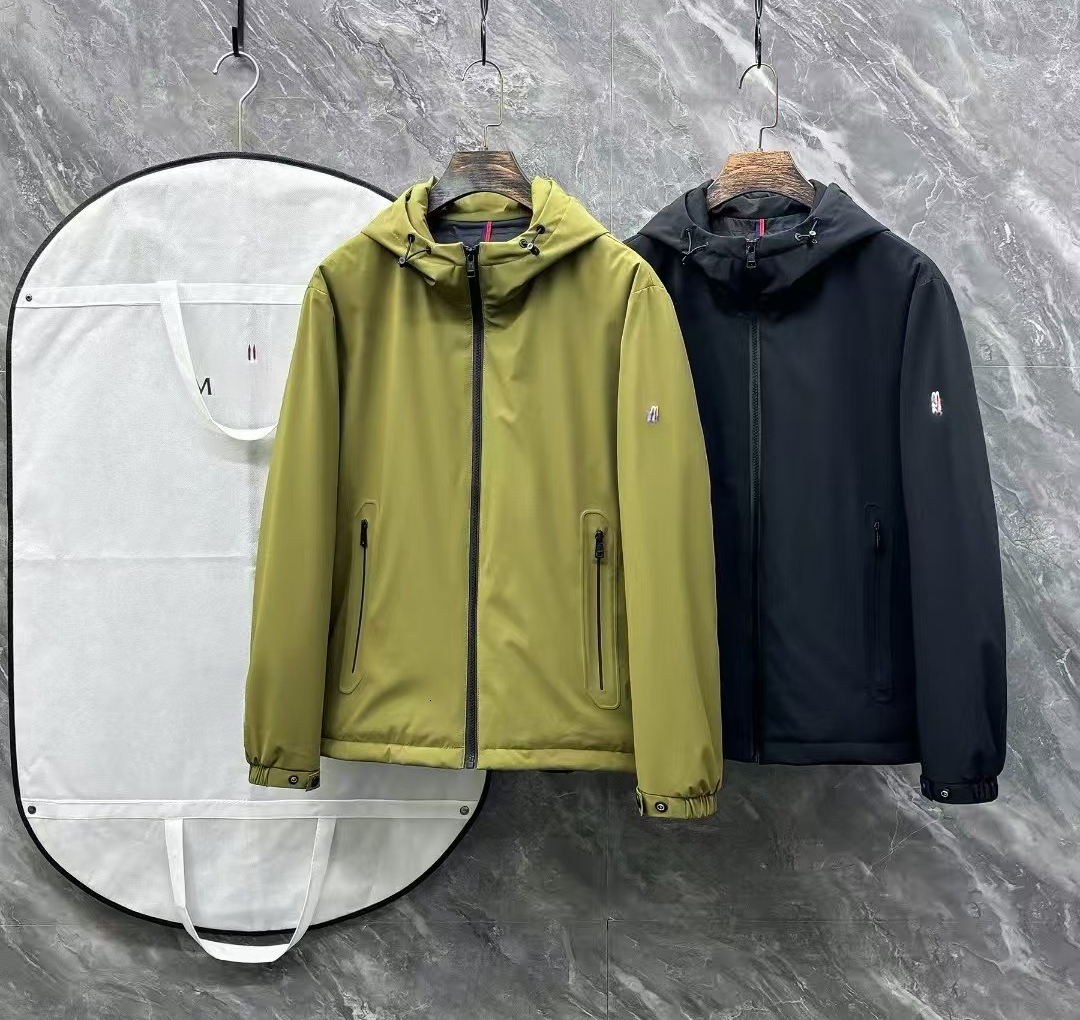 Designer Lightweight Hooded Puffer Jacket Autumn Winter Outdoor Warm Parka Coat Luxury Down Outerwear