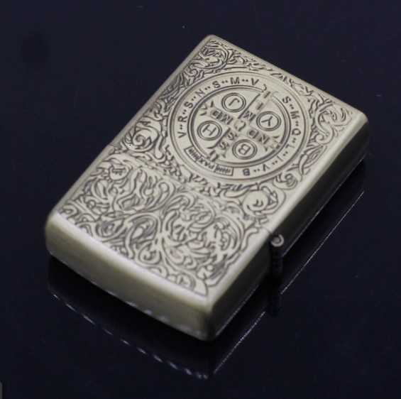 Constantin Engraved Kerosene Lighter, Vintage Oil Lighter, Antique Bronze Wealth Flower Gift C251127