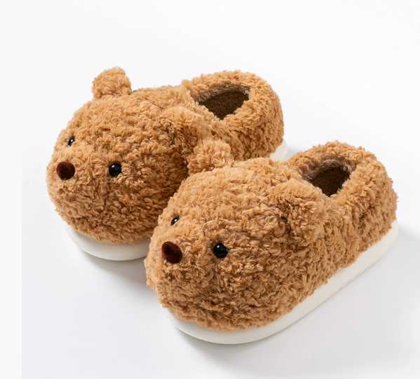 Women's winter cotton slippers with thick soles, providing warmth and comfort. Thick design prevents feet from getting cold. Cute cartoon heel H2