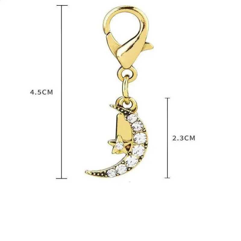 Exquisite Heart Letter Keychain For Women Bag Pendant Car Keyring Creative Fashion Backpack Charm Decoration Accessories GiftsT251127