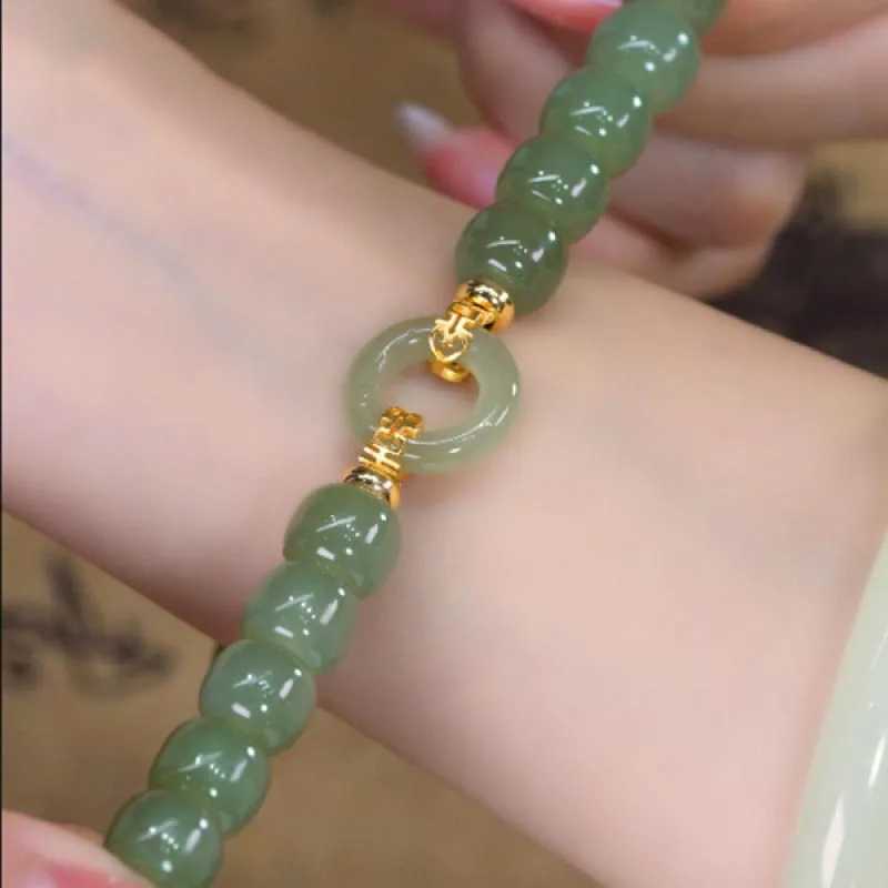 New Bohemian Vintage Beaded Natural Hetian Jade Elegant Retro Fashion Hand Ornaments Women Casual Jewelry Gift C251105