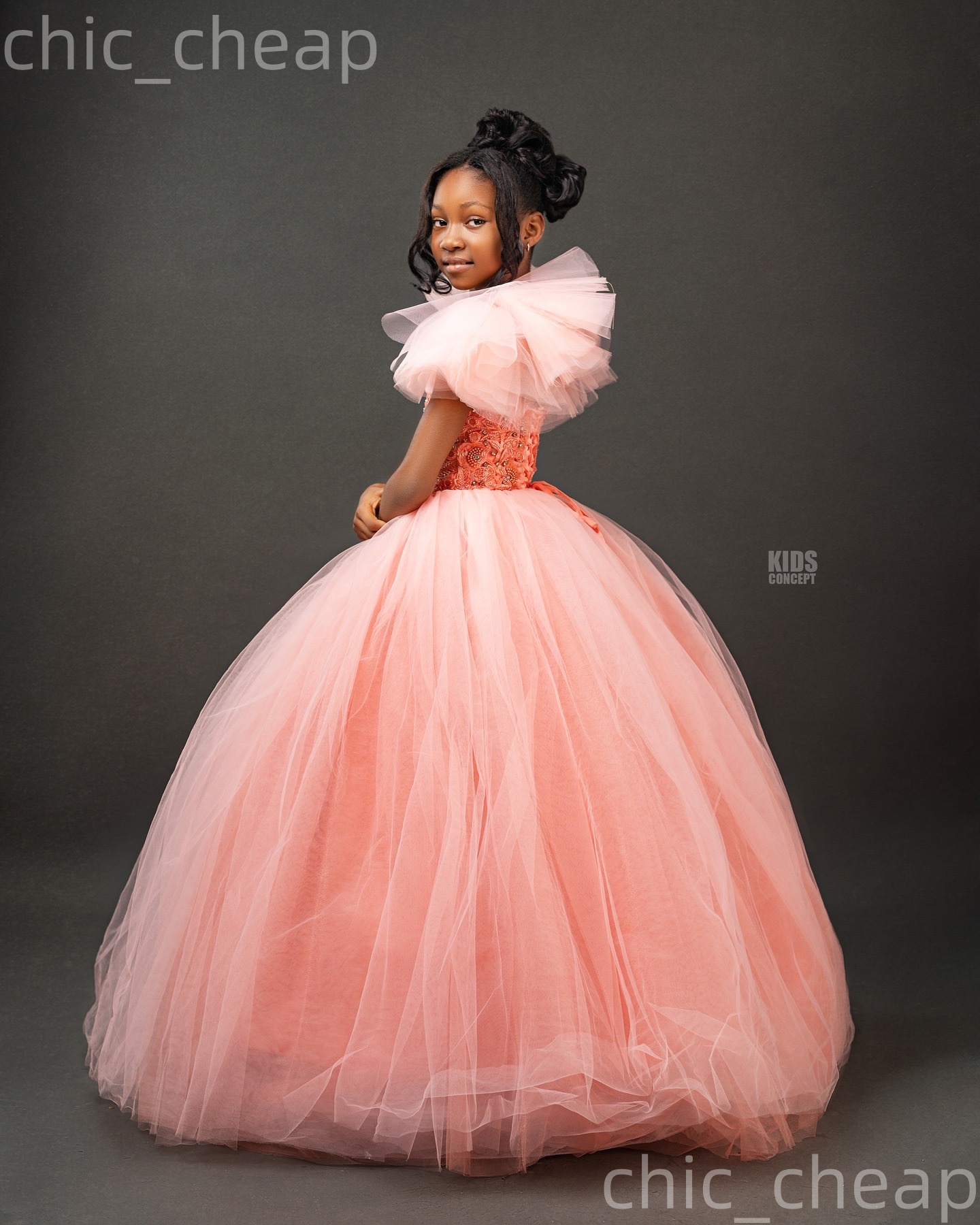 2026 Blush Pink Ball Gown Flower Girl Dresses Sheer Neck Lace Tulle Little Girl Christmas Peageant Birthday Christening Tutu Dress Gowns ZJ422