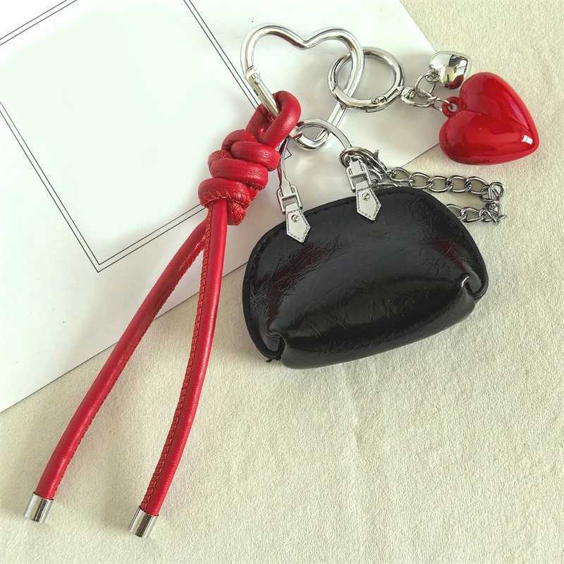 New Mini Bag Exquisite Bag Pendant Advanced Sense Chain Small Shell Bag Key Chain Exquisite Small Bag PendantT251127