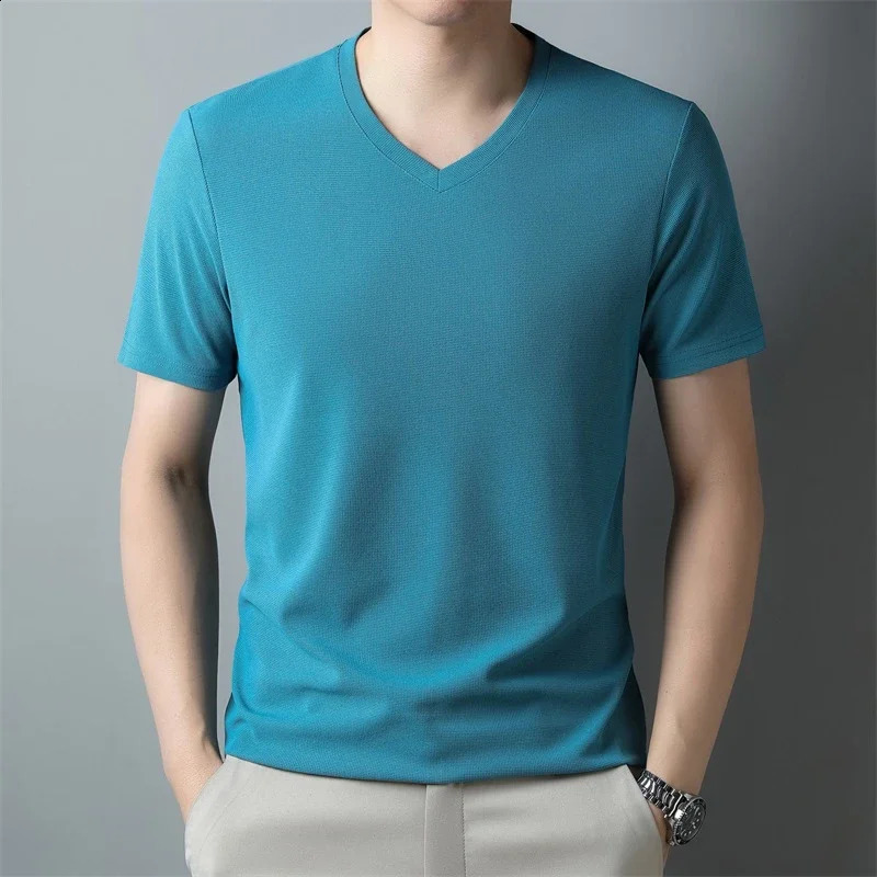 Mens Xinhua Cake V-neck Short sleeved T-shirt Summer Comfortable Top 250427