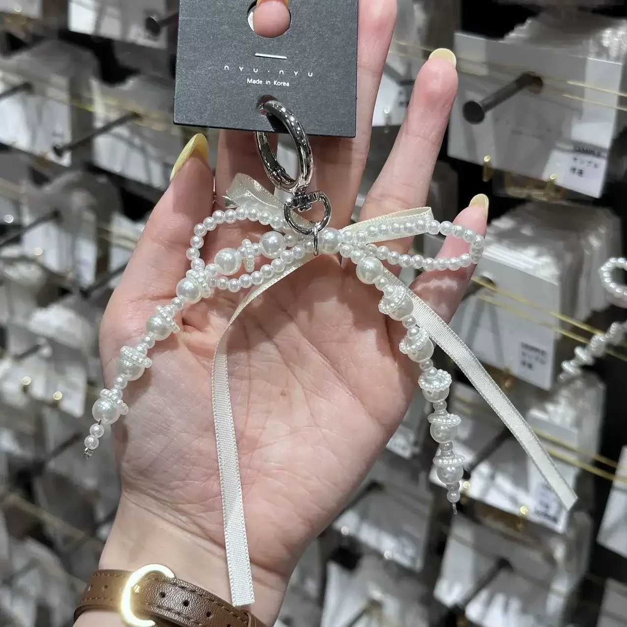 2025 New Korean Fashion Sweet Pearl Bow Keychain Phone Pendant Keyring Y2K Ins Aesthetic Holder for Girl Bag Pendant AccessoriesT251127