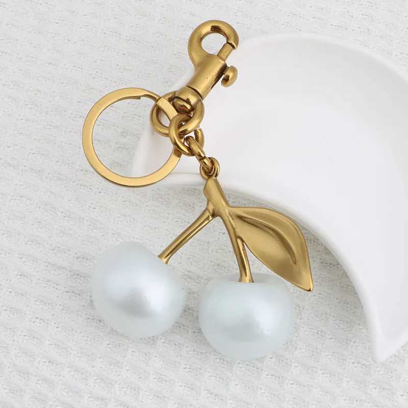 Fashionable Luxury Fruit White Cherry Car Keychain Bag Hanging AccessoriesT251127