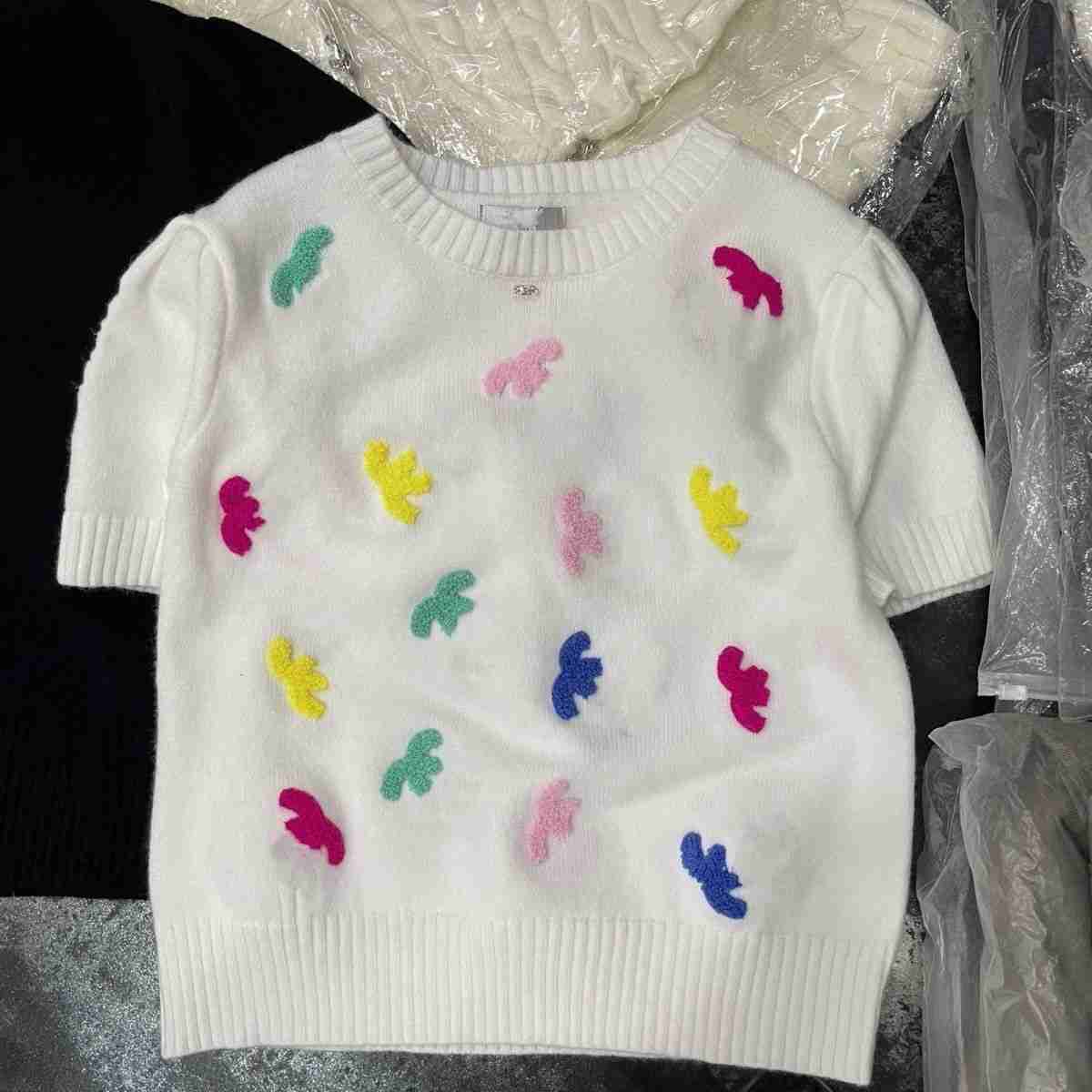 Summer new fashion striped womens T-shirt designer high-end luxury Knits vest Elastic Hollow out C letter applique