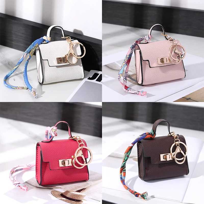 Light Luxury High-end Coin Purses Fashionable Exquisite Bag Accessories New Silk Scarf Bracelet Portable Mini Keychain PendantsT251127