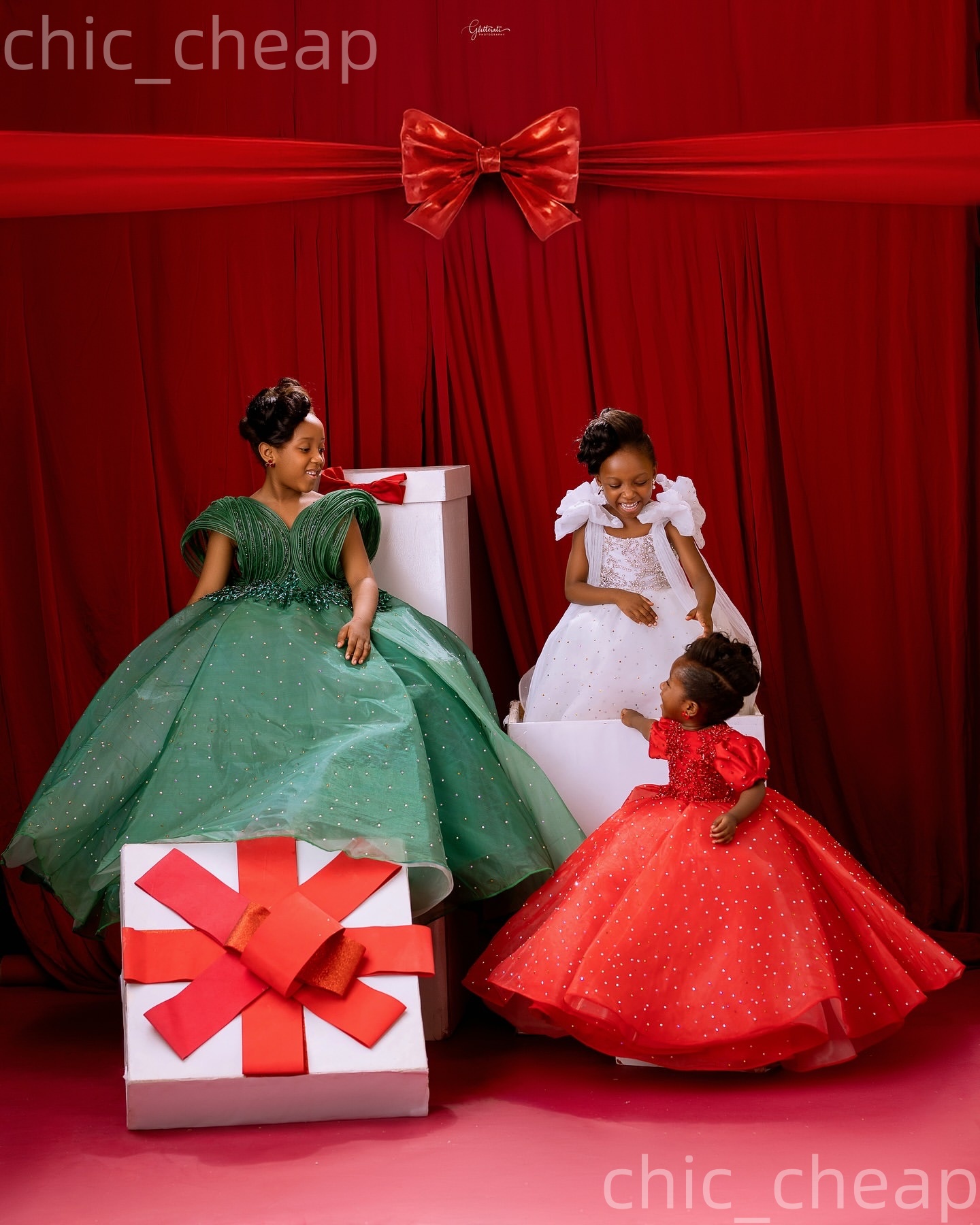 2026 Dark Green A-line Flower Girl Dresses Crystals V-neck Organza Stylish Little Girl Christmas Peageant Birthday Christening Tutu Dress Gowns ZJ422