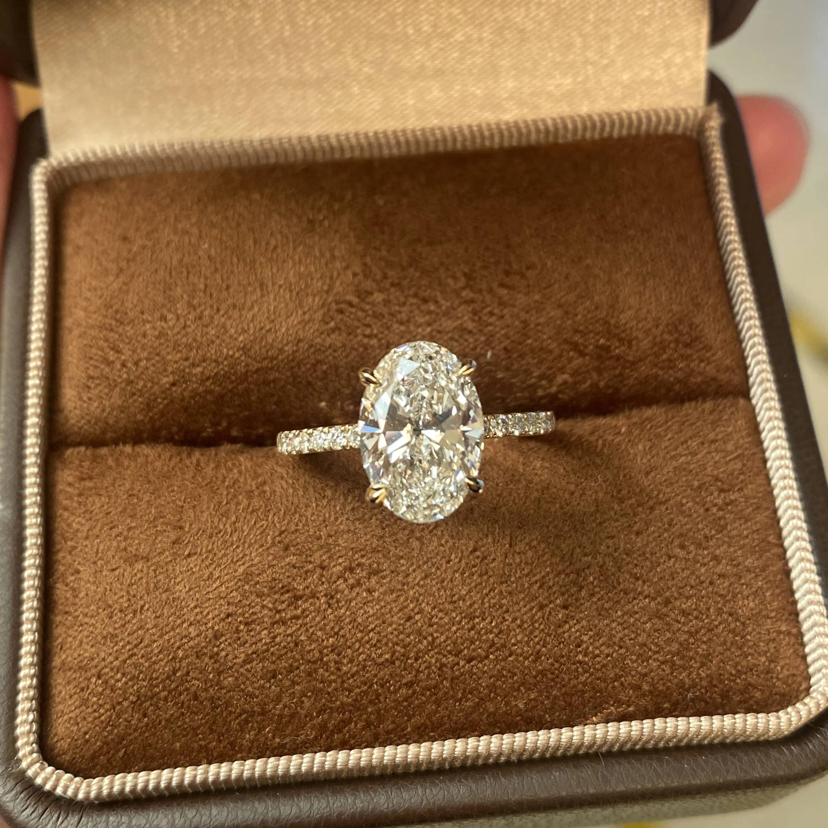 Luxury Rings Jewelry Women Oval Cut Lab Grown Diamond 14K 18k Solid Gold IGI Certified Ring for Womens Special Occasions