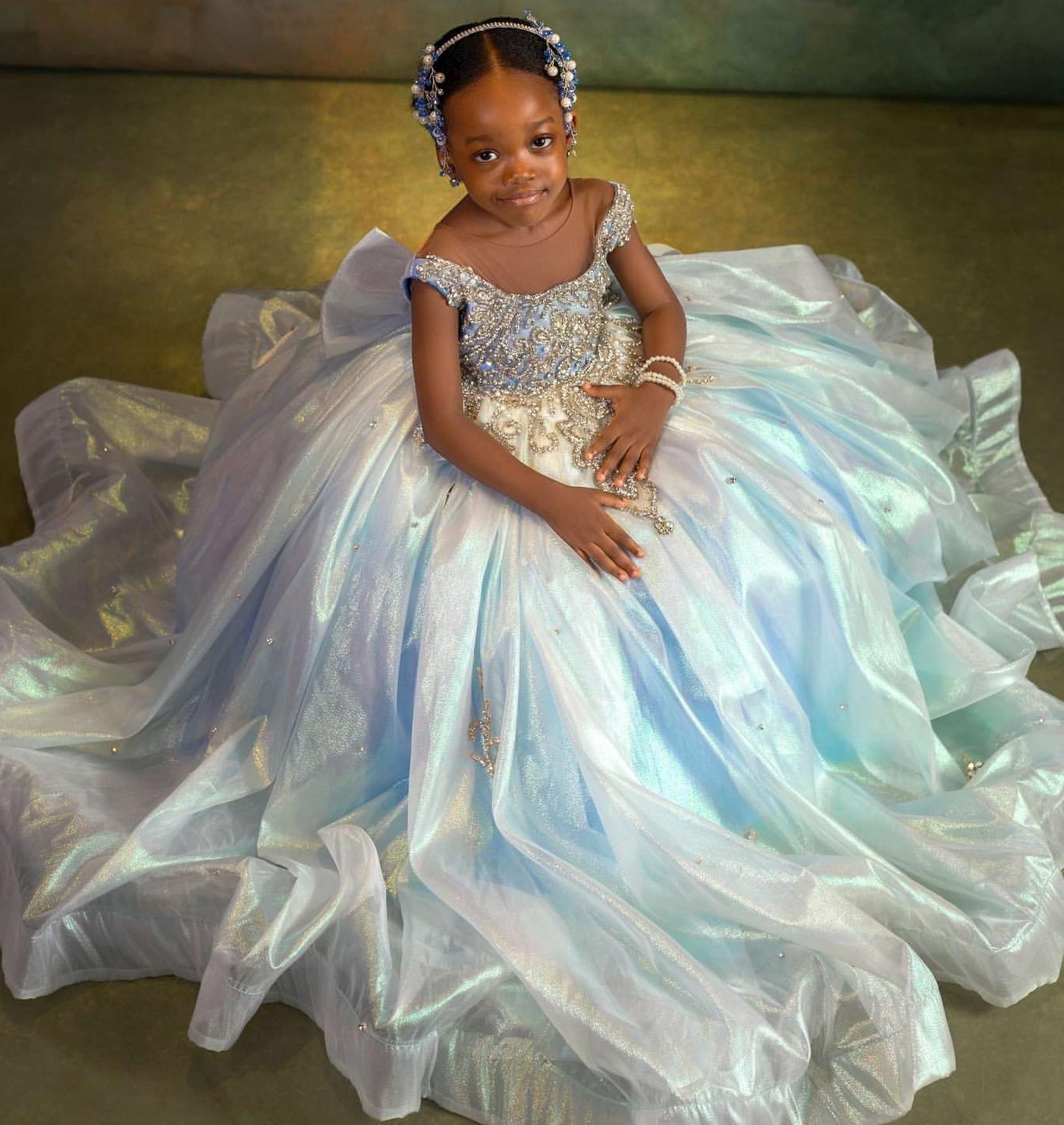 2026 Light Sky Blue Ball Gown Flower Girl Dresses Sheer Neck Appliques Organza Little Girl Christmas Peageant Birthday Christening Tutu Dress Gowns ZJ
