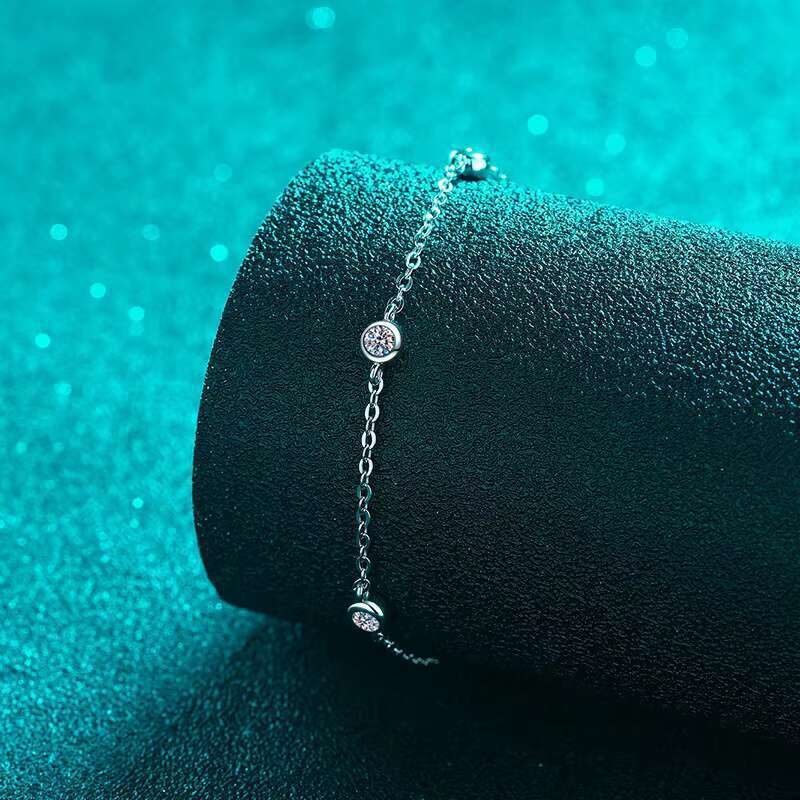 DHcollections Exquisite Jewelry, Simple 0.5ct Diatoeous Earth Chain, S Pure Sier Bracelet, Women's Adjustable Rhodium Plating
