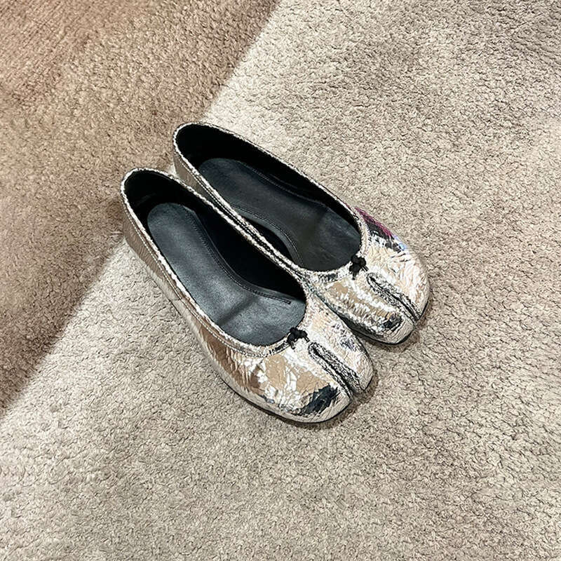 Sheepskin version~Soft soled pig trotters split toe genuine shallow mouth flat sole women's singles shoes, silver Mary Jane small leather shoes