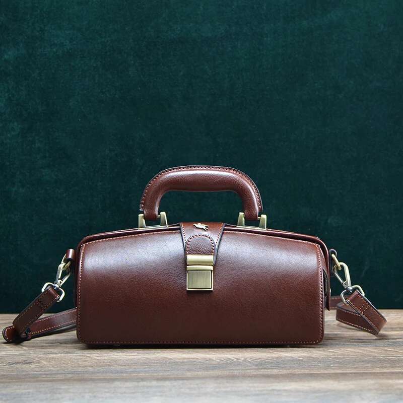 Womens Genuine Leather Handbag New High Quality Cowhide Designer Crossbody Bags Exquisite Vintage Handmade Doctor Bag