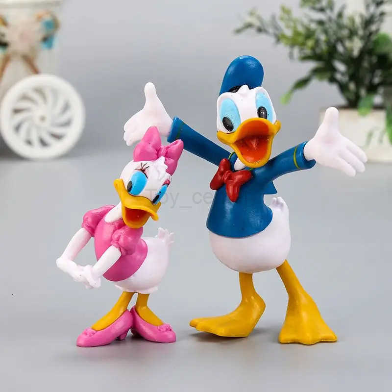 Disney Goofy Pluto Mickey Minnie Donald duck Daisy cute cartoon doll model decorative ornaments anime figures childrens plastic toys H251127
