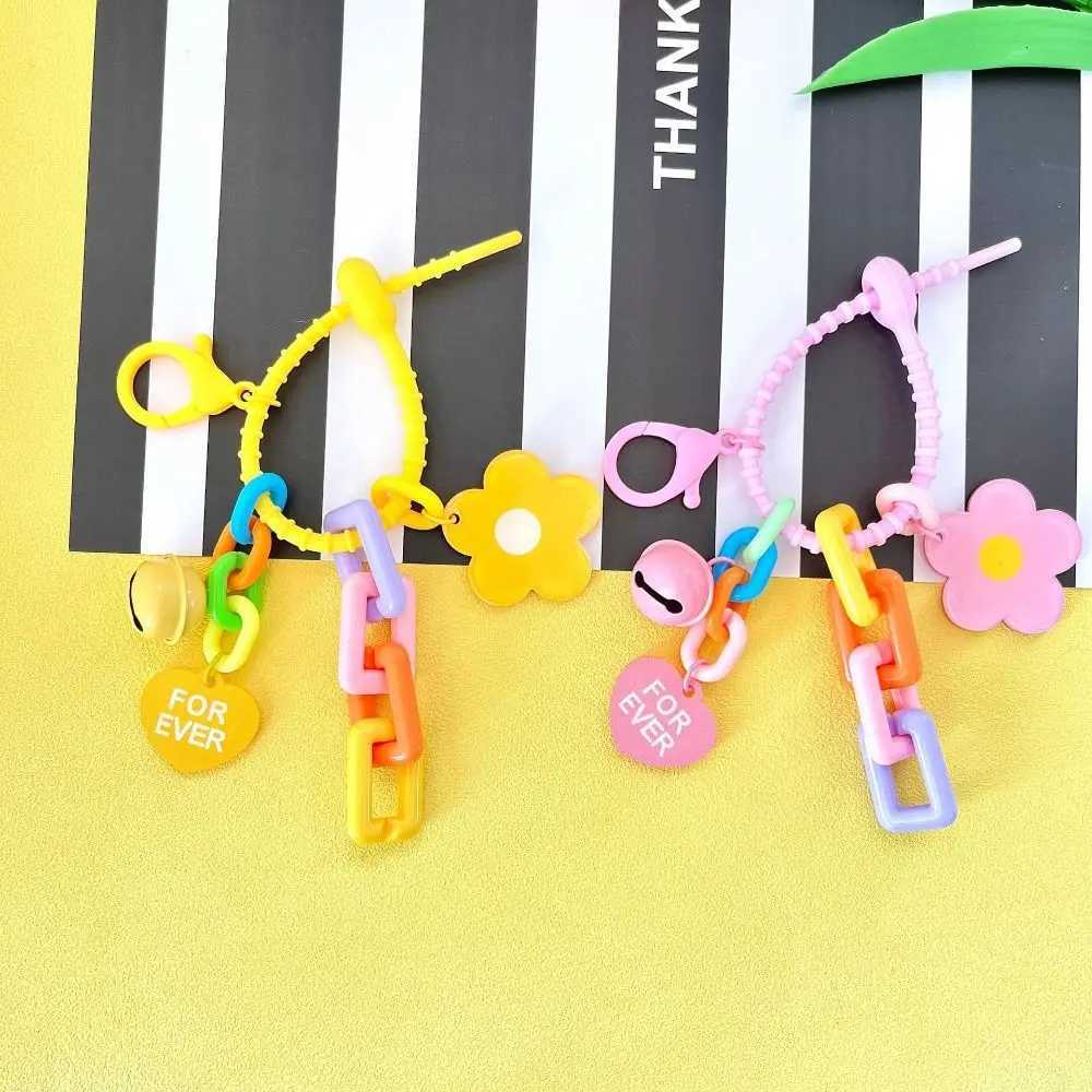 Creative Candy Color Flower Heart Pendant Keychain Cute Small Flower Key Ring Bag Pendant AccessoriesT251127