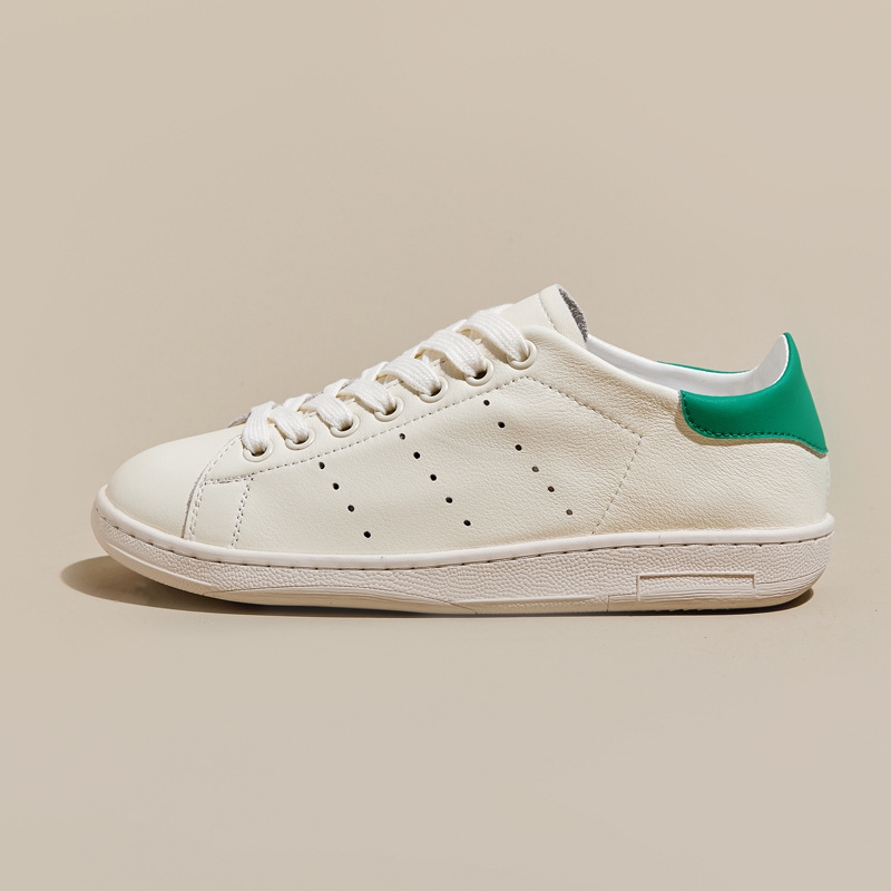 Bestselling New Design Fashionable Couple Shoes Classic Soft Bottom Versatile Flat Bottom Unisex White Shoes Large Breathable Casual Shoes Size 35-44 Green Red