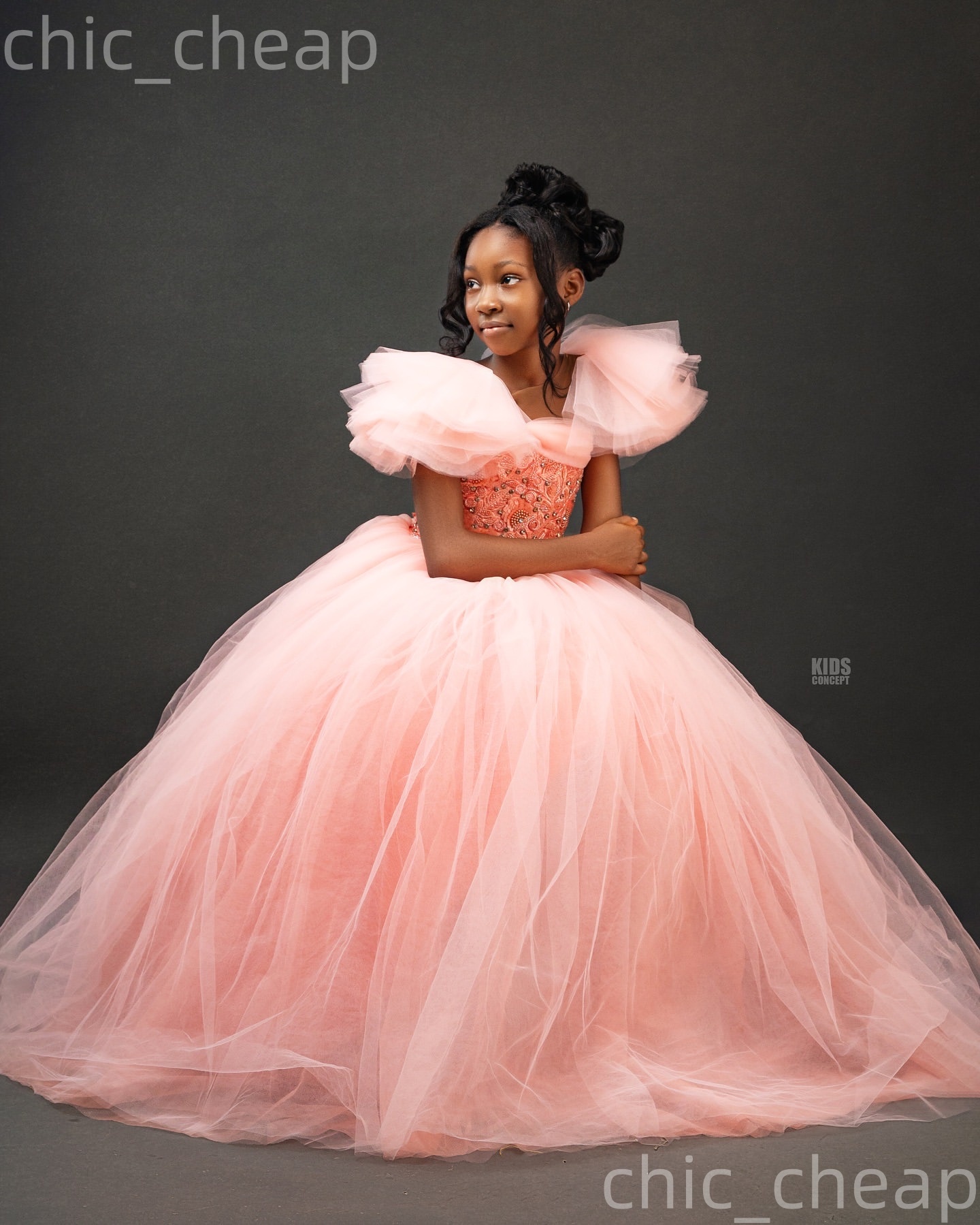 2026 Blush Pink Ball Gown Flower Girl Dresses Sheer Neck Lace Tulle Little Girl Christmas Peageant Birthday Christening Tutu Dress Gowns ZJ422