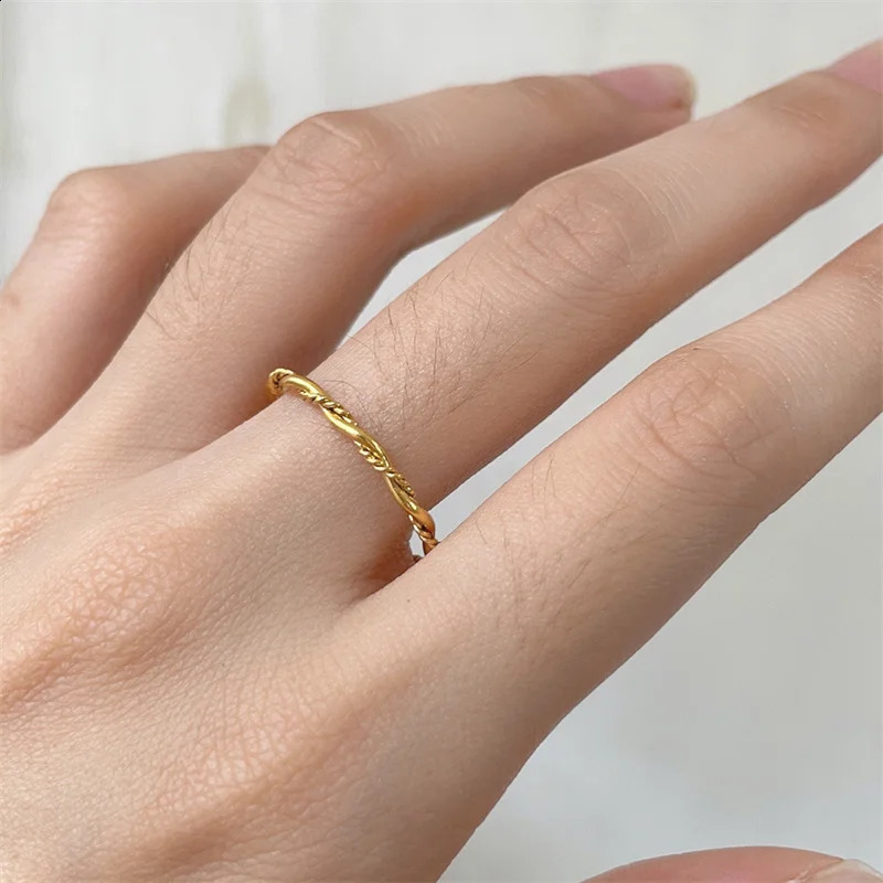 2mm Minimalist Stainless Steel Knuckle Rope Twist Chain Ring for Women Girls Gold Plated Braided Ring Waterproof Jewelry 250427