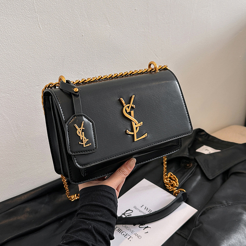 Best Selling Premium Elegant Women's Bags 2025 New style Trendy Chain Shoulder Bag Fashion Versatile Crossbody Small Square Bag free shipping