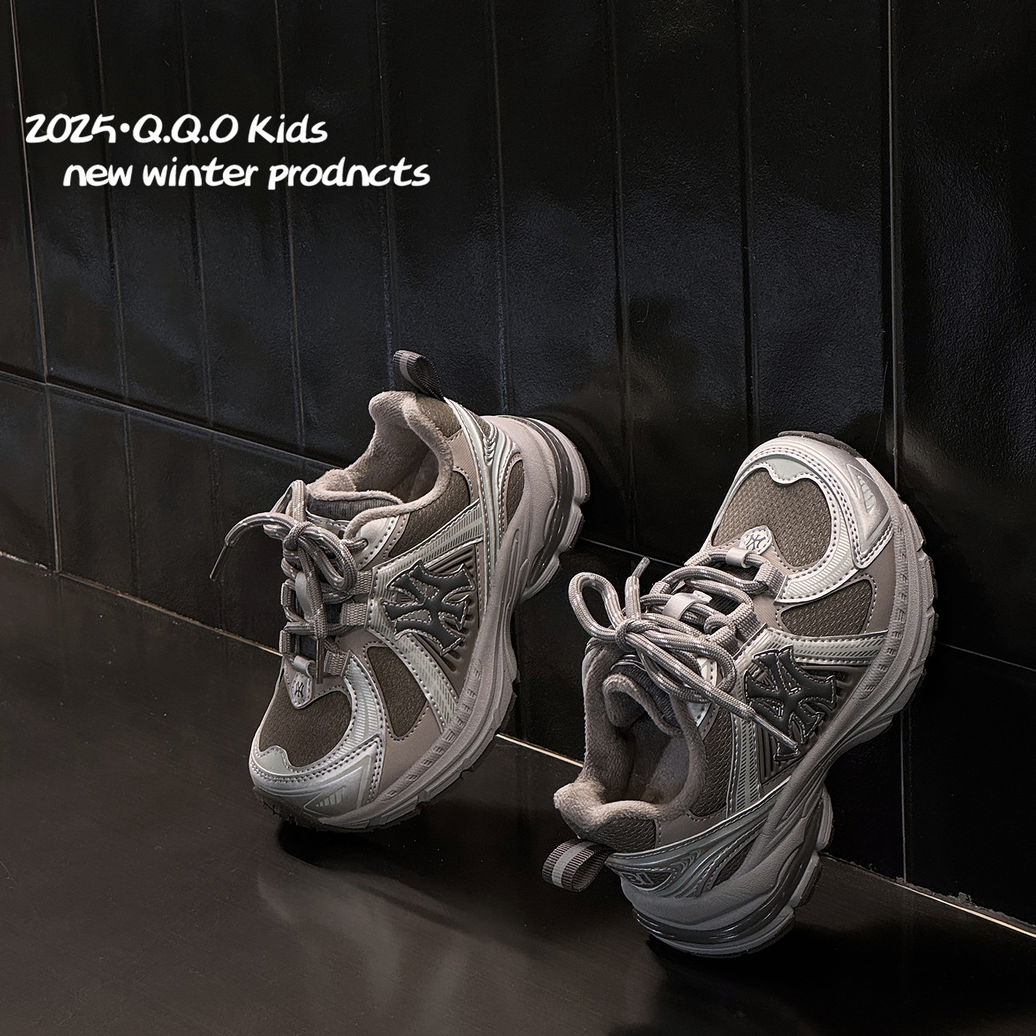 Hot Free shipping for kids designer shoes running shoes khaki grey Fashionable lightweight mesh breathable sports shoes