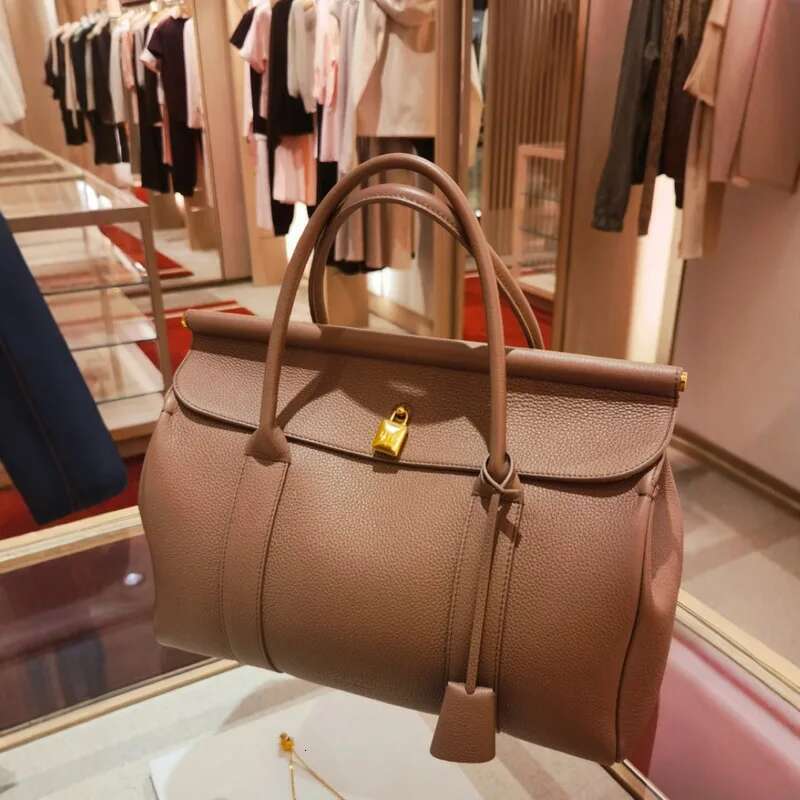 Designer Bag Designer Shoulder Bag New Style Leather Casual Crossbody Handbags For Women Exquisite Messenger Versatile Underarm Y2k