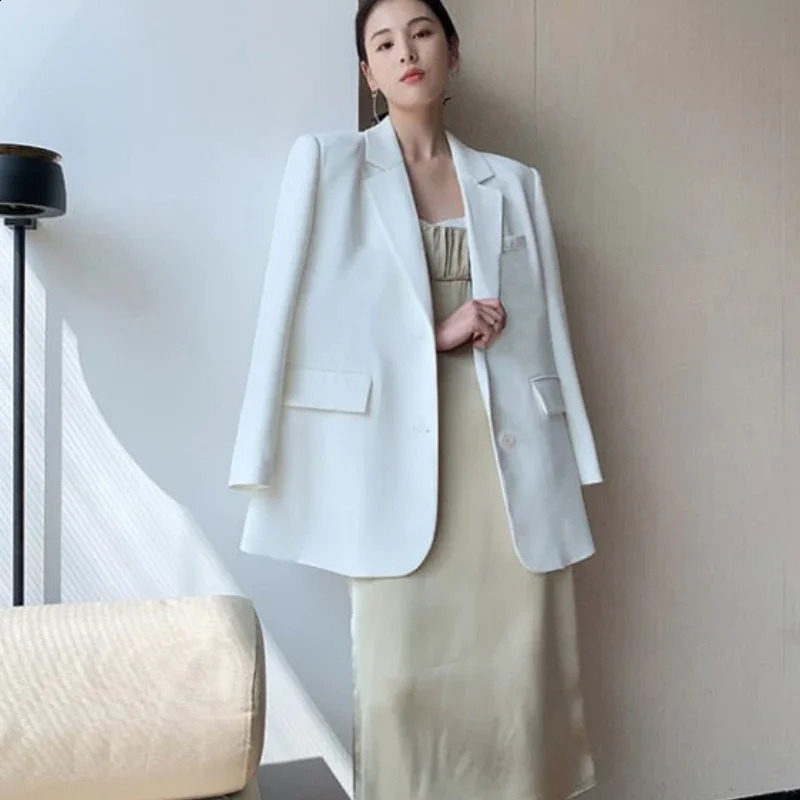 White suit jacket womens Korean version loose online celebrity casual professional fashion mini suit jacket 250427