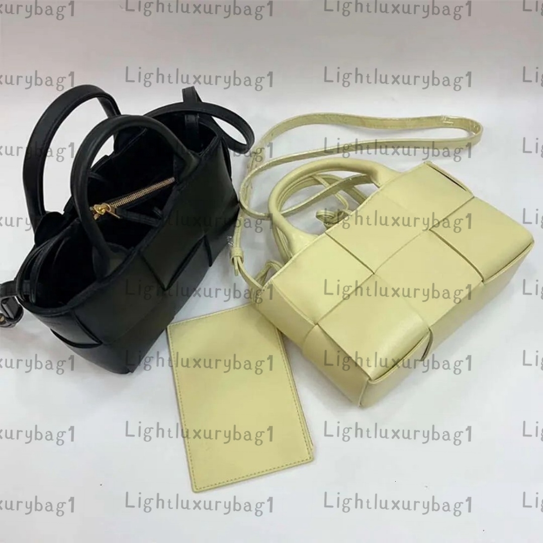 Designer Bags Arco Candy Colours Woven Tote Women's Classic Large Capacity Tote Handbag Convenient Sheep Leather Conformity Crafted Crossbody250427