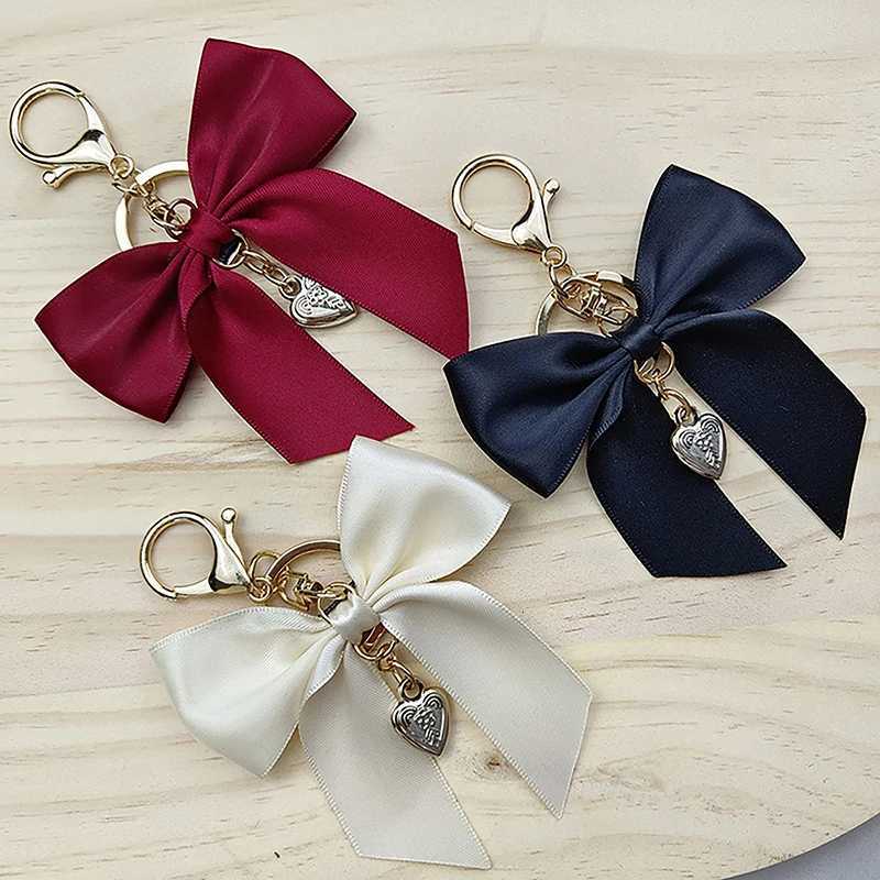 Ribbon Large Bow Keychain Gifts Women Phone Bag Silk Pendant Car Key Holder Jewelry Romantic Charm Ornament Sweet Bow KeychainT251127
