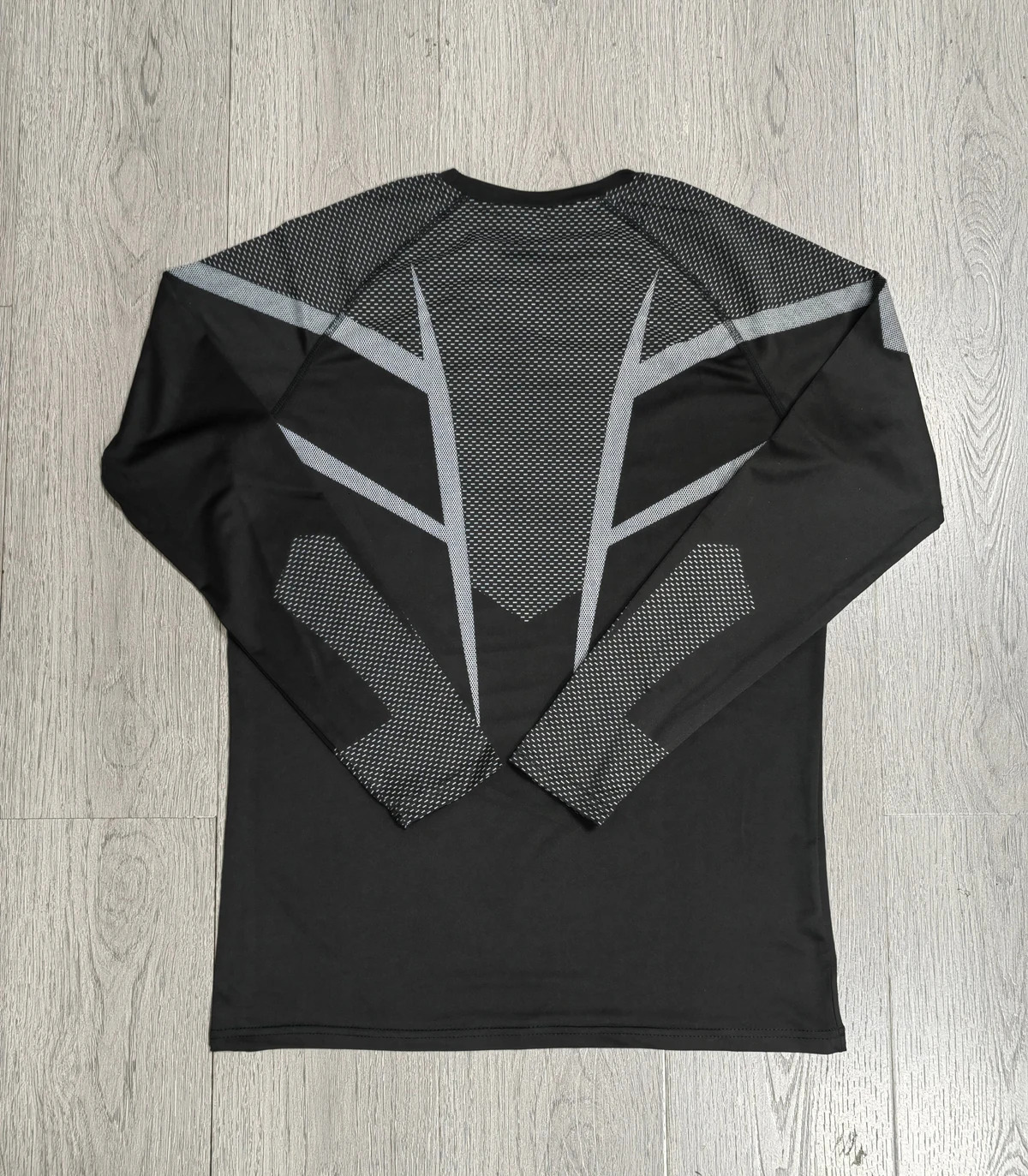 Fitness mens long sleeved elastic slim fit fitness T-shirt suitable for exercise and fitness round neck long sleeved shirt 251126