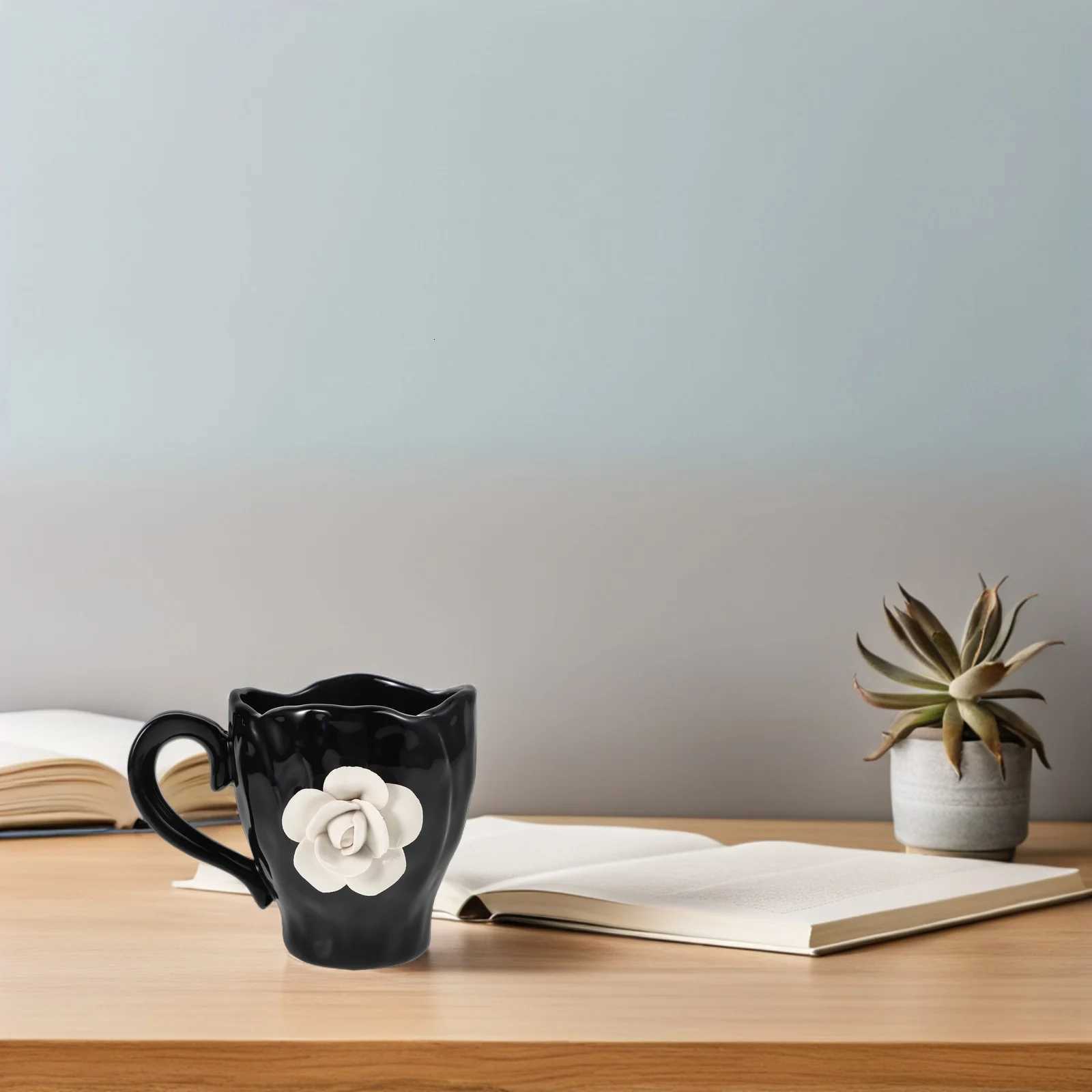 luxery Ceramic Mug with Rose Design Elegant Flower Coffee Cup for Tea Lovers Vintage Style Decorative Drinkware Cute Floral Mug C251127