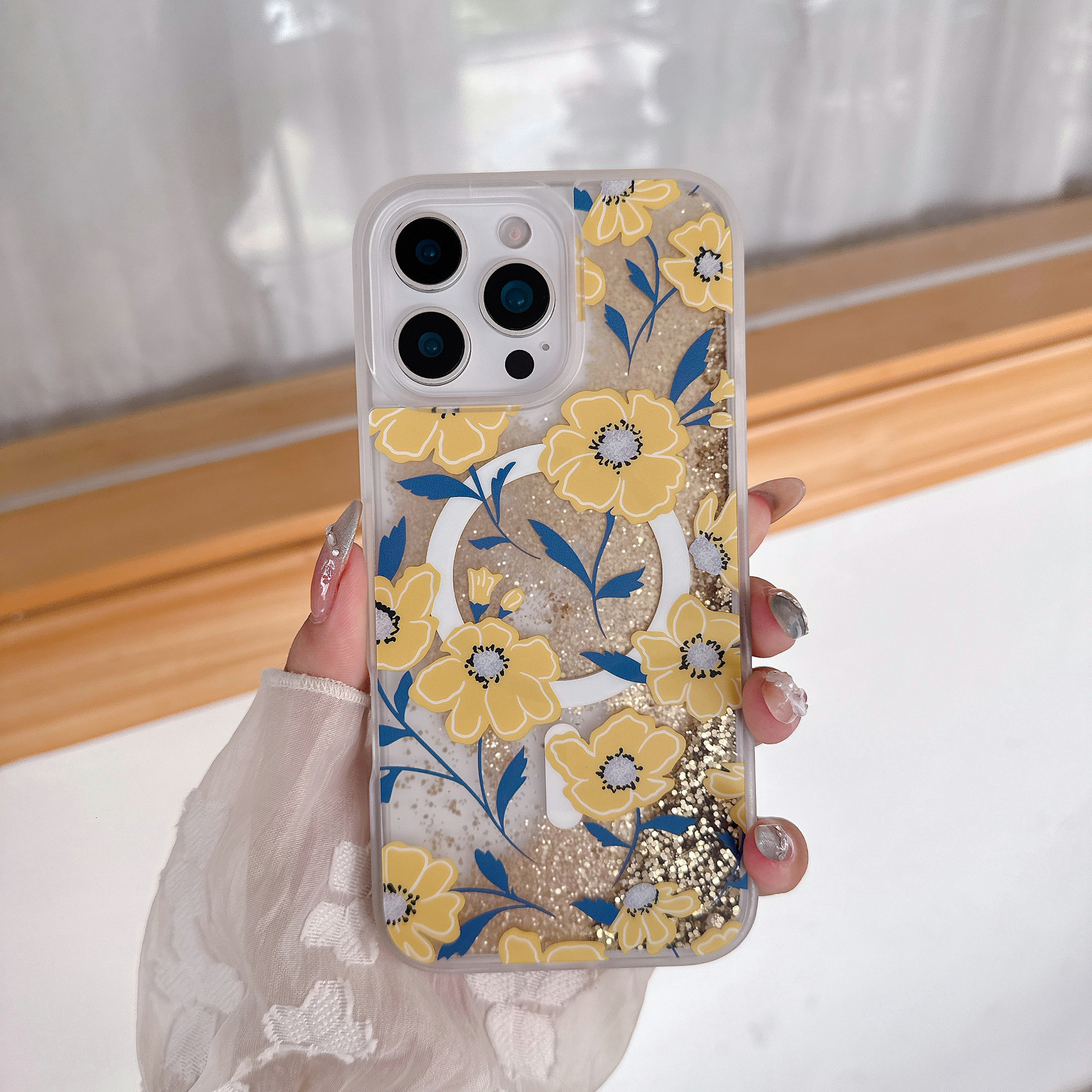 Flower Liquid Quicksand Phone Case for iPhone 17 Pro Max Full Coverage Magnetic Pattern Designer New