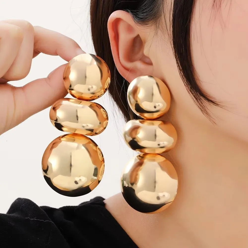Retro Exaggerated Geometric Earrings Metal Golden Large Earrings Round n Irregular Women Jewelry European American Style 251126