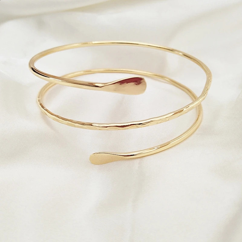 Alloy Spiral Armband Swirl Upper Arm Cuff Bracelet Egyptian Womens Accessories Gold Silver y250415