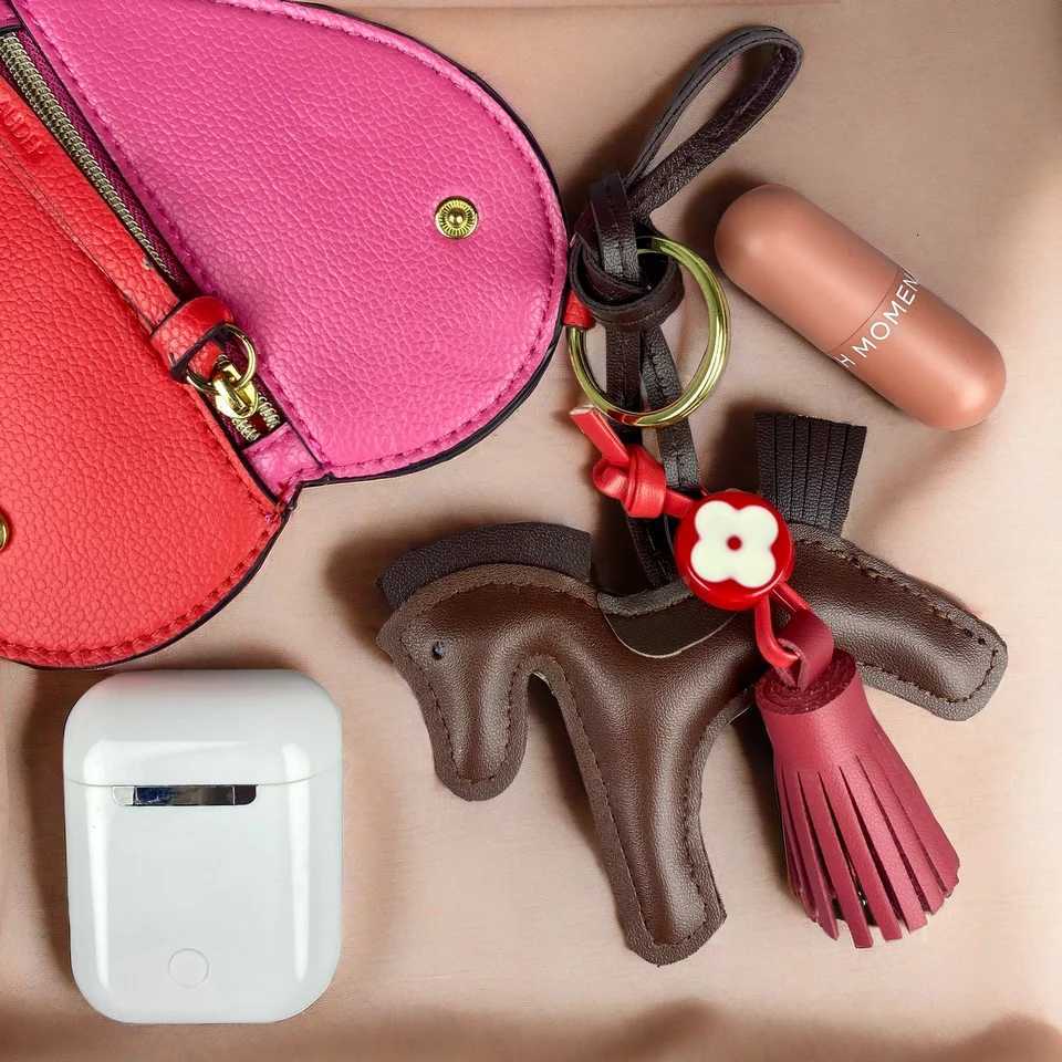 Leather Pony Bag Charm with Fringe Bead Elegant Brown Horse Keychain for Purse Tote Boho Chic Accessory-PU LeatherT251127